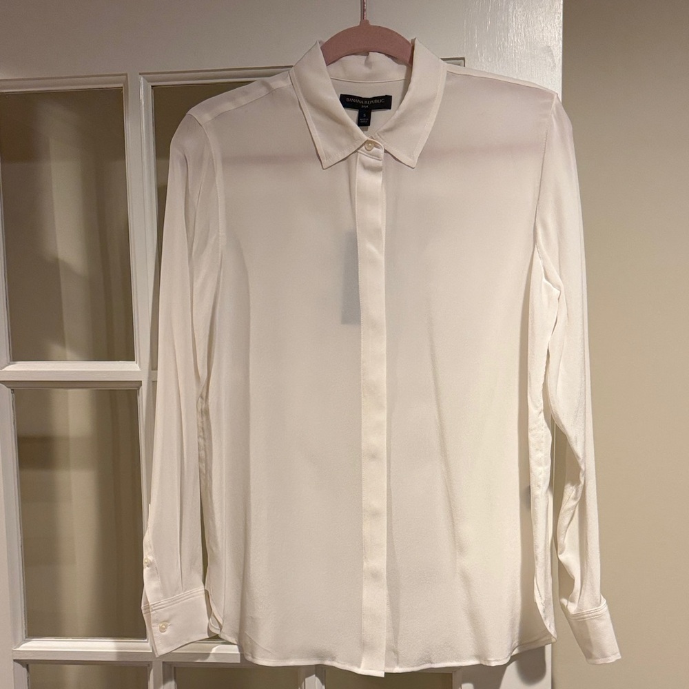 Classic Women’s Ivory Silk Blouse